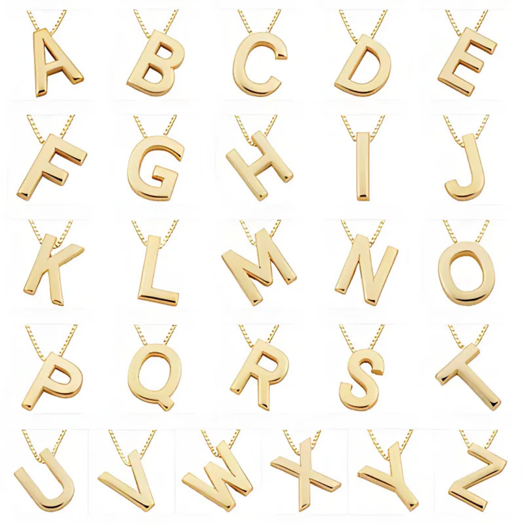 Lara – Złota zawieszka z literą